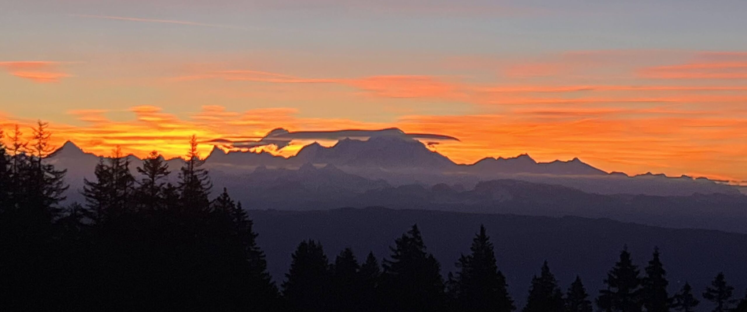 GTJ levé de soleil avec Mont Blanc